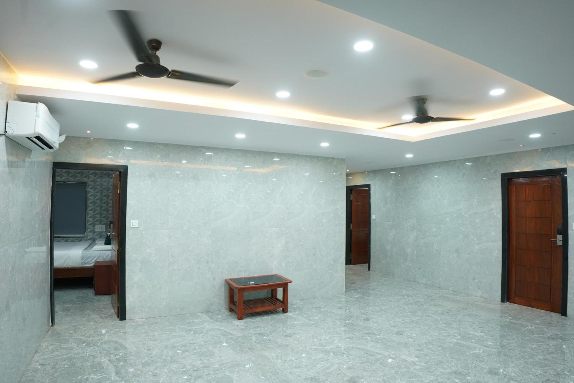 Akshayaa Grand Hotel Visakhapatnam Exterior photo