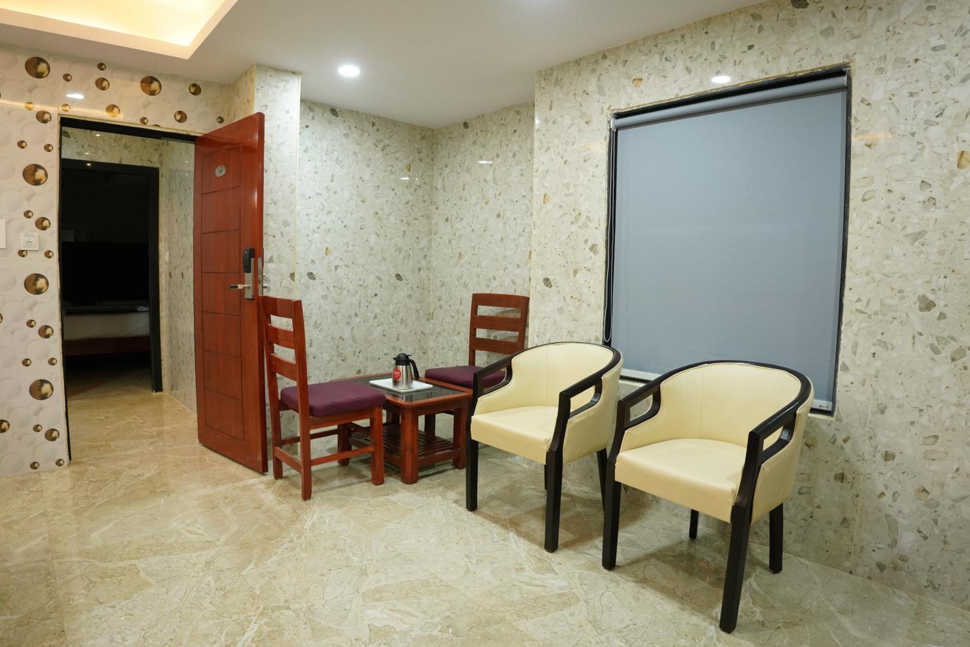 Akshayaa Grand Hotel Visakhapatnam Exterior photo