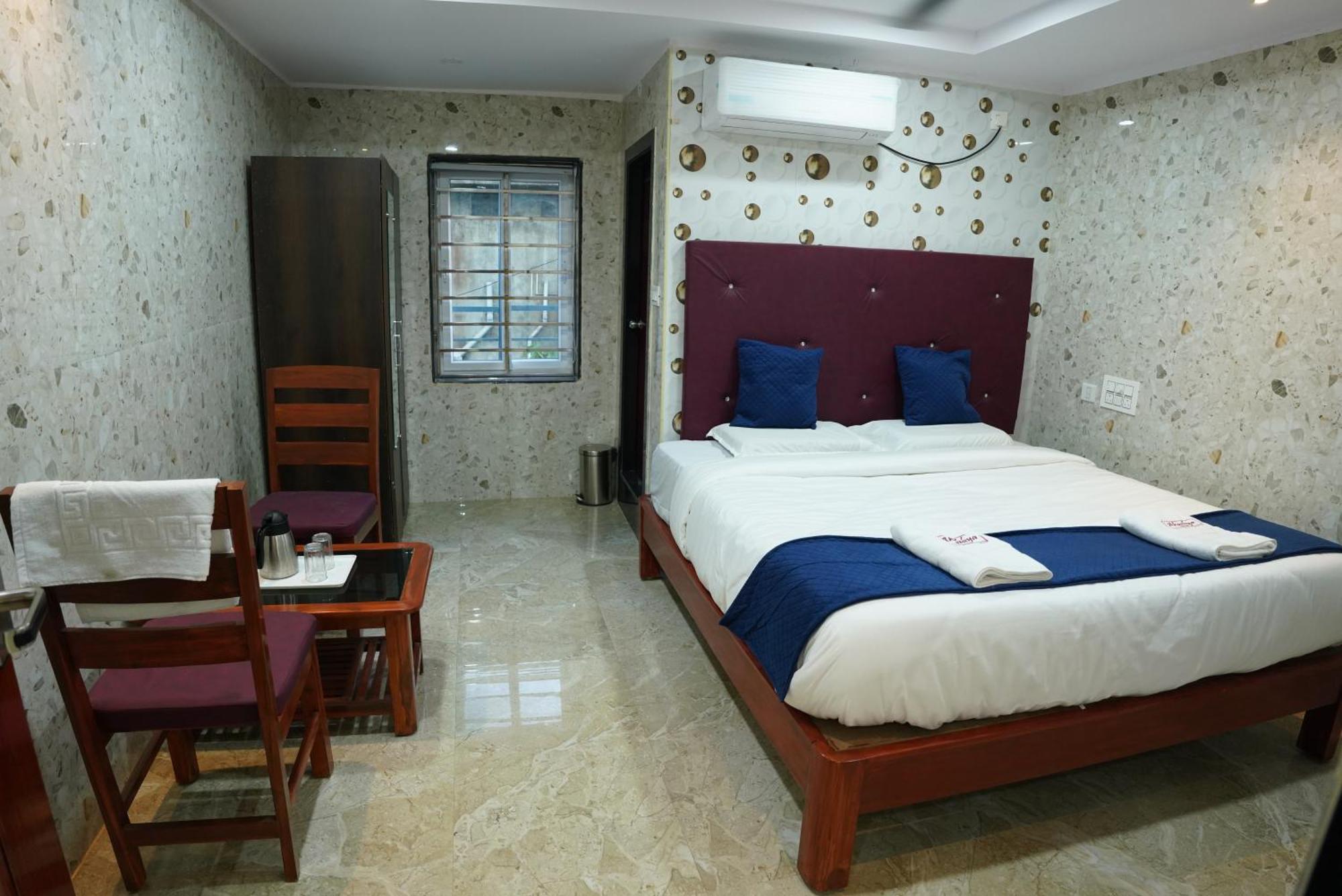 Akshayaa Grand Hotel Visakhapatnam Exterior photo