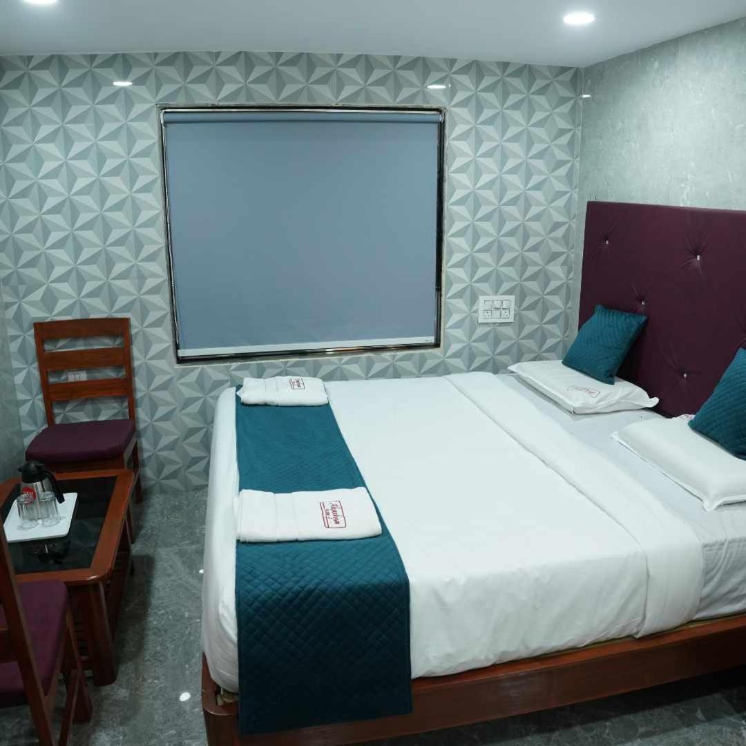Akshayaa Grand Hotel Visakhapatnam Exterior photo