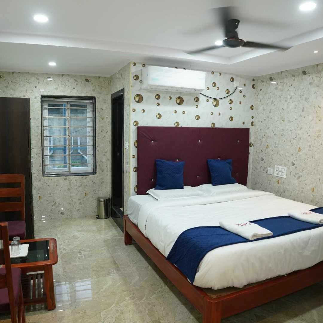 Akshayaa Grand Hotel Visakhapatnam Exterior photo